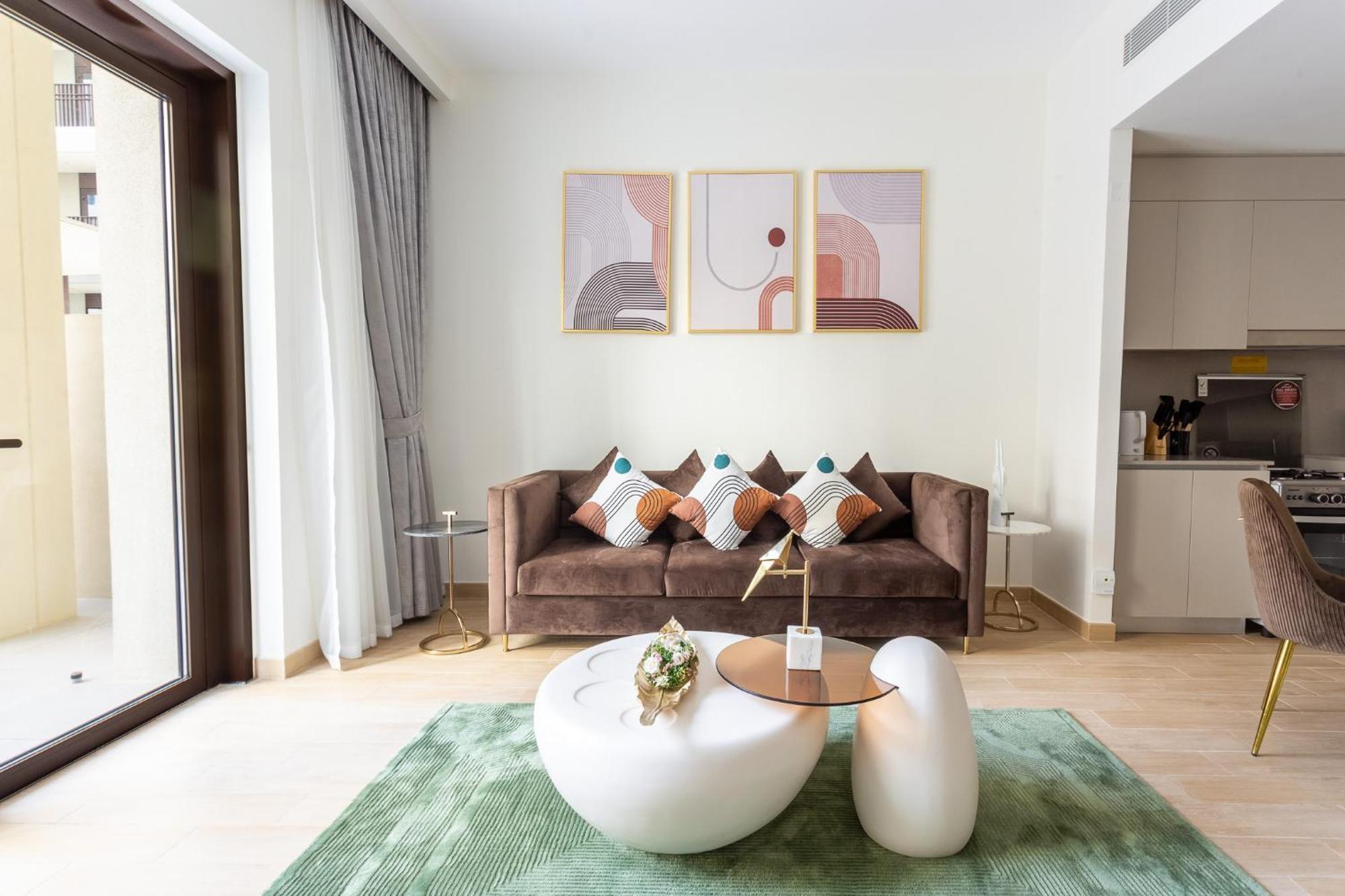 Elegant 1 Bedroom In Creek Breeze 2