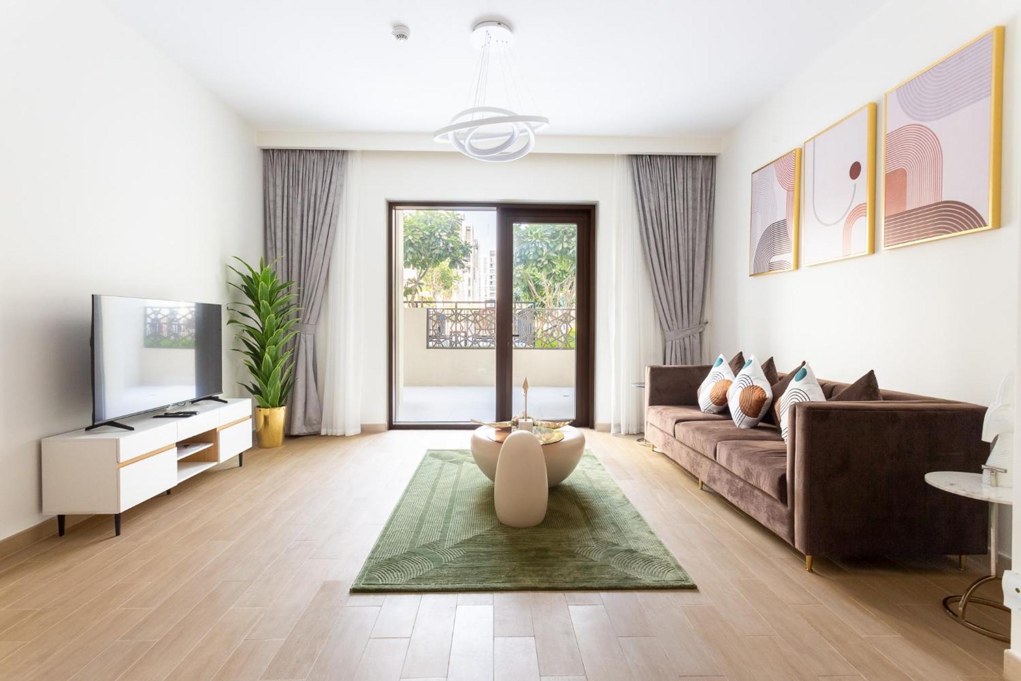 Elegant 1 Bedroom In Creek Breeze 2